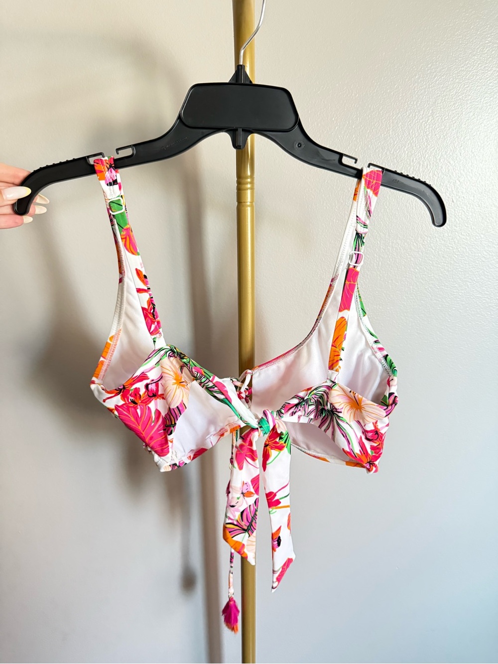 NWT Bermuda Babe Tropical Lace-Up Bikini Top – Size L - Picture 3 of 3